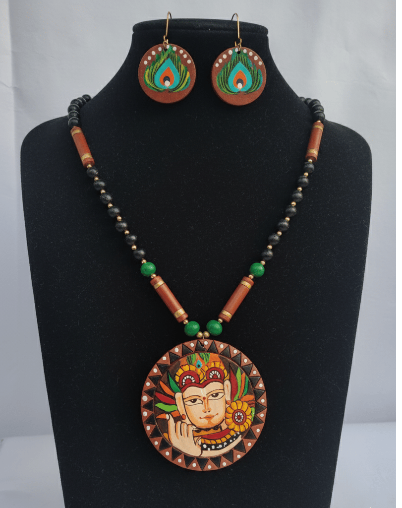 Necklace set view 2