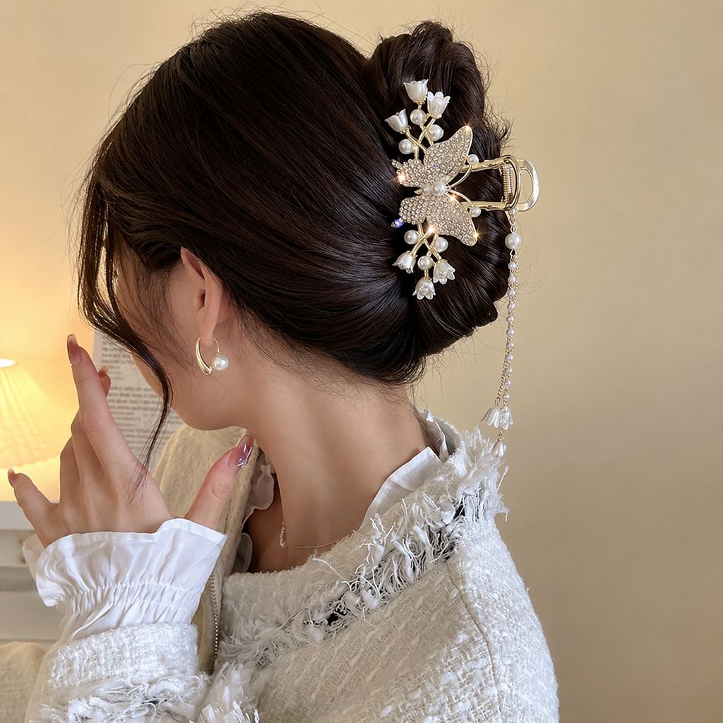Elegant Pearl Floral Metal Hair Claw Clip view 2