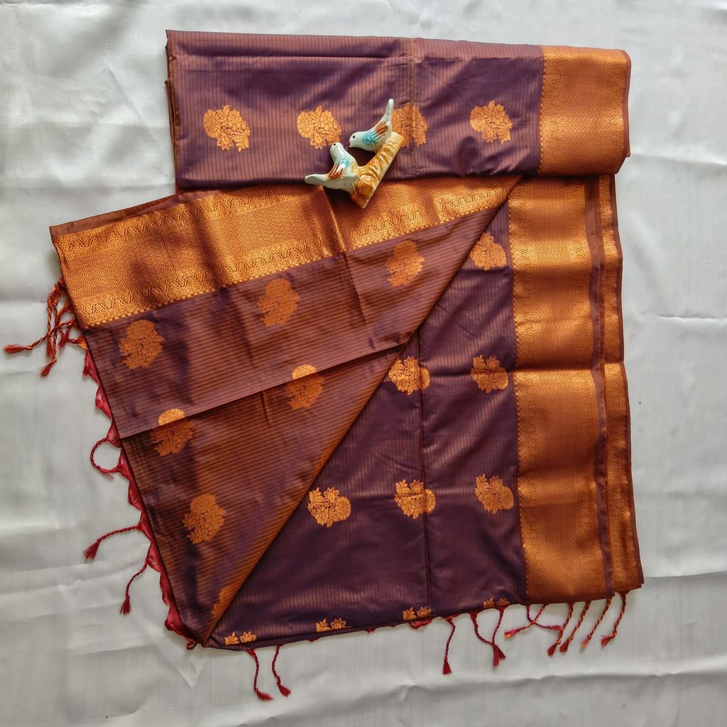 Vastrakala Style Wedding Soft Silk Saree with Blouse view 2