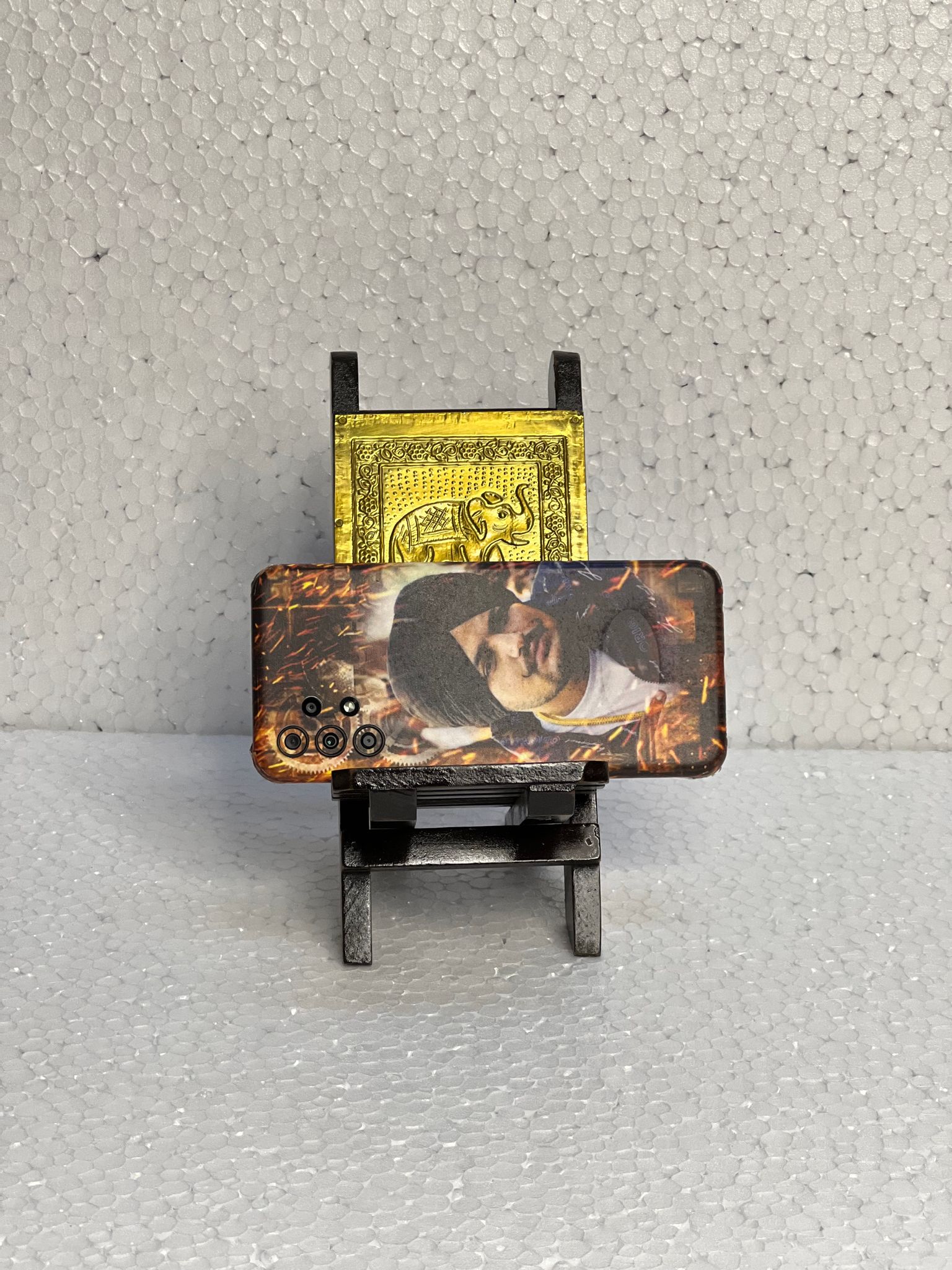 MOBILE PHONE HOLDER TRADITIONAL STAND BRASS HANDPAINTED TABLE TOP DECORATIVE ITEM AND SHOWPIECES HOME DECOR / RESTAURANT DECOR/ OFFICE DECOR/ TABLE DECOR/DRAWING ROOM DECOR / GIFT ITEM view 2