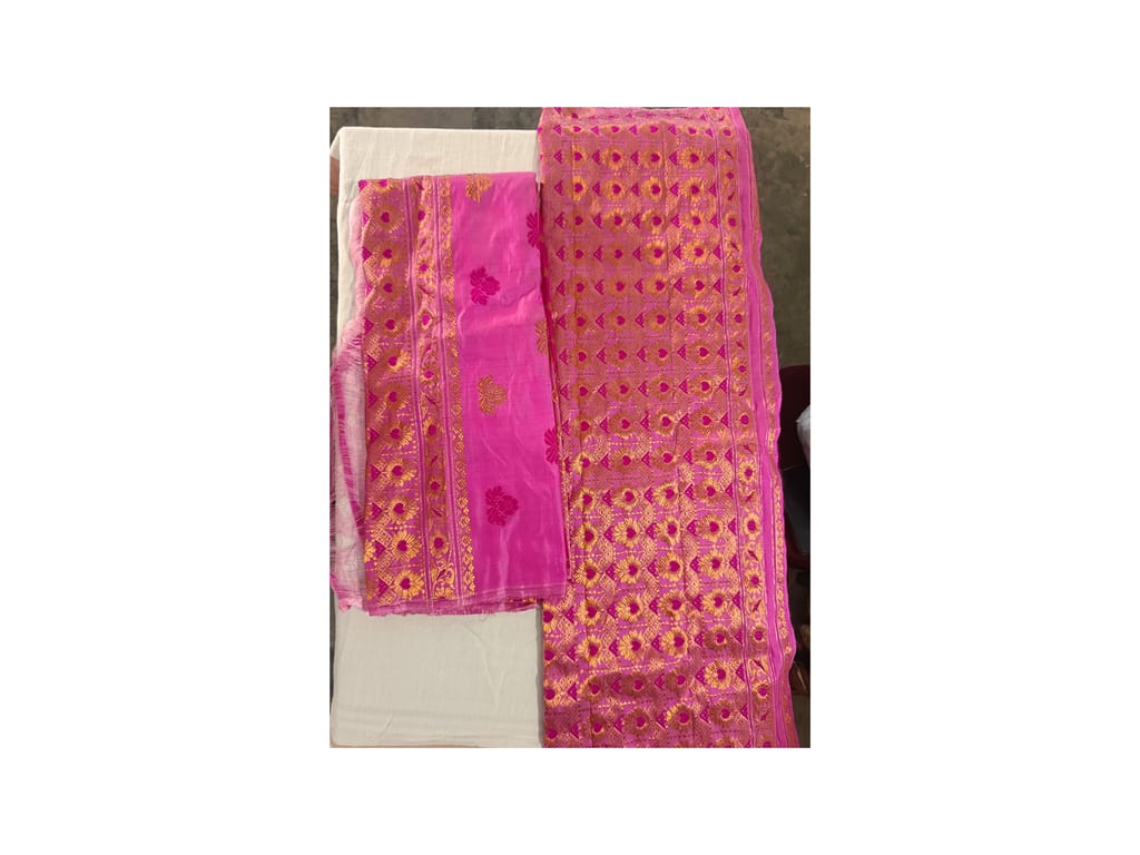 Assamese Pat Mekhela Sador. view 2