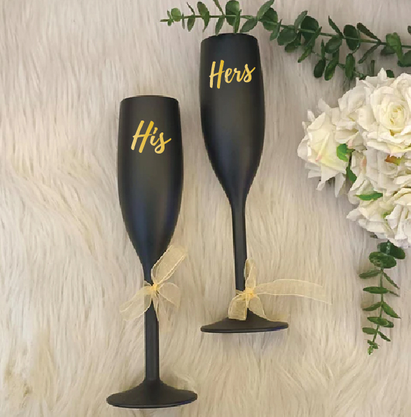 Stallion Barware Black Flute Glass