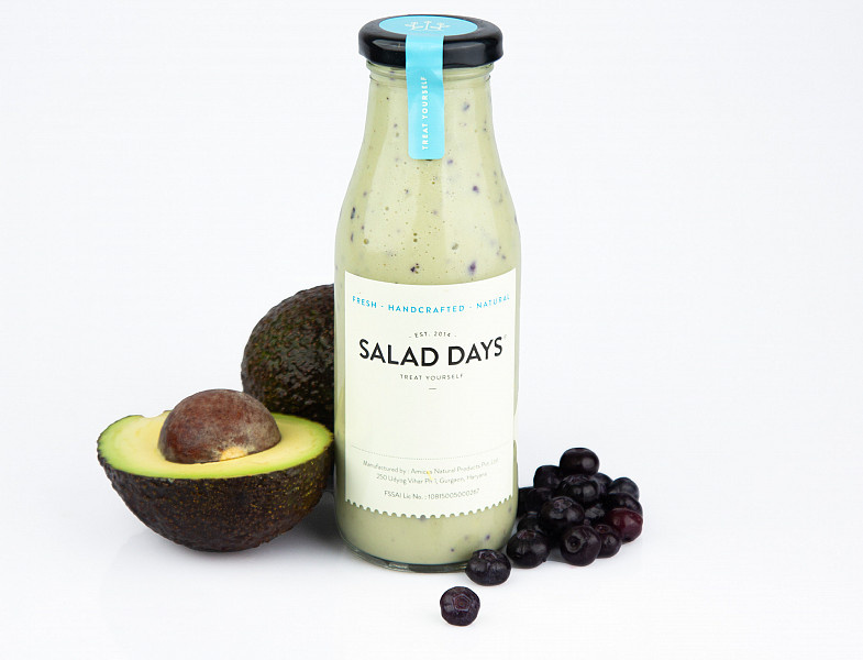 Avocado blueberry smoothie