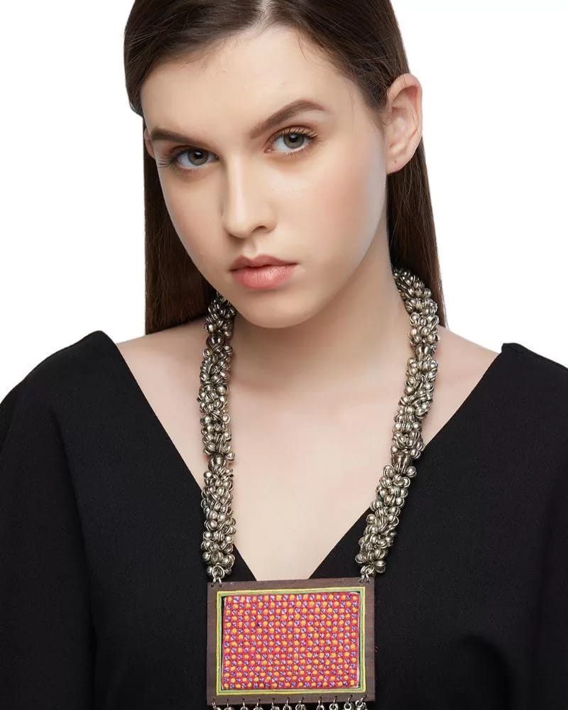 Mehboob Neckpiece view 2