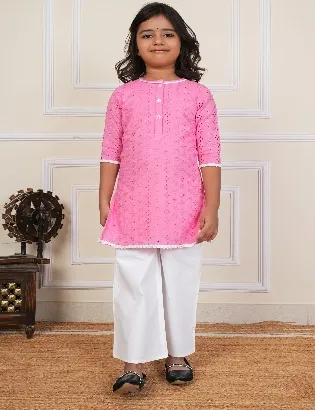 100% Cotton Embroidred Kurti with Lining 100% Cotton Cambric & 100% Cotton Poplin Plazzo