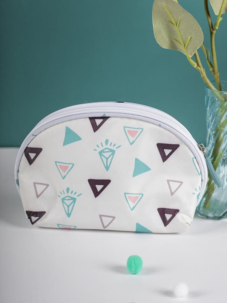 Market99 Travel Toiletries Pouch - D Shape