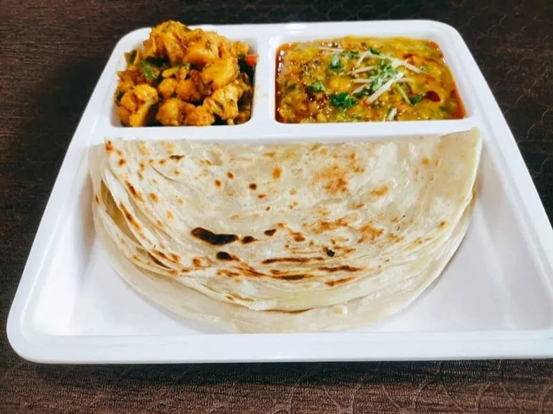 Aloo Gobi Masala Thali [dc]