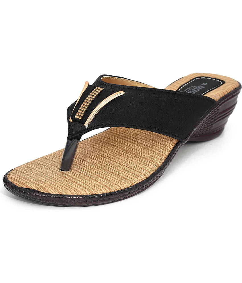 Racecourse - Black Women's Slip On Heels view 2