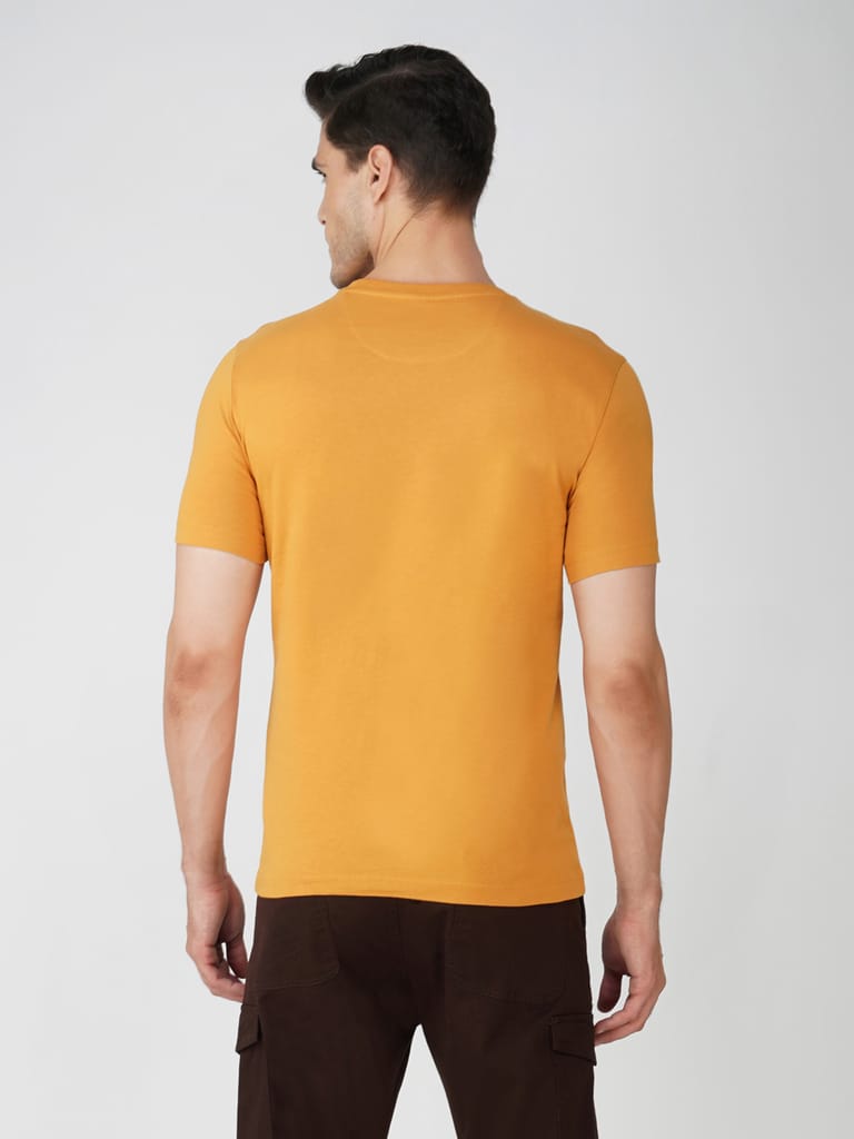 Men’s Casual Graphic Print Cotton Tee-Golden view 2