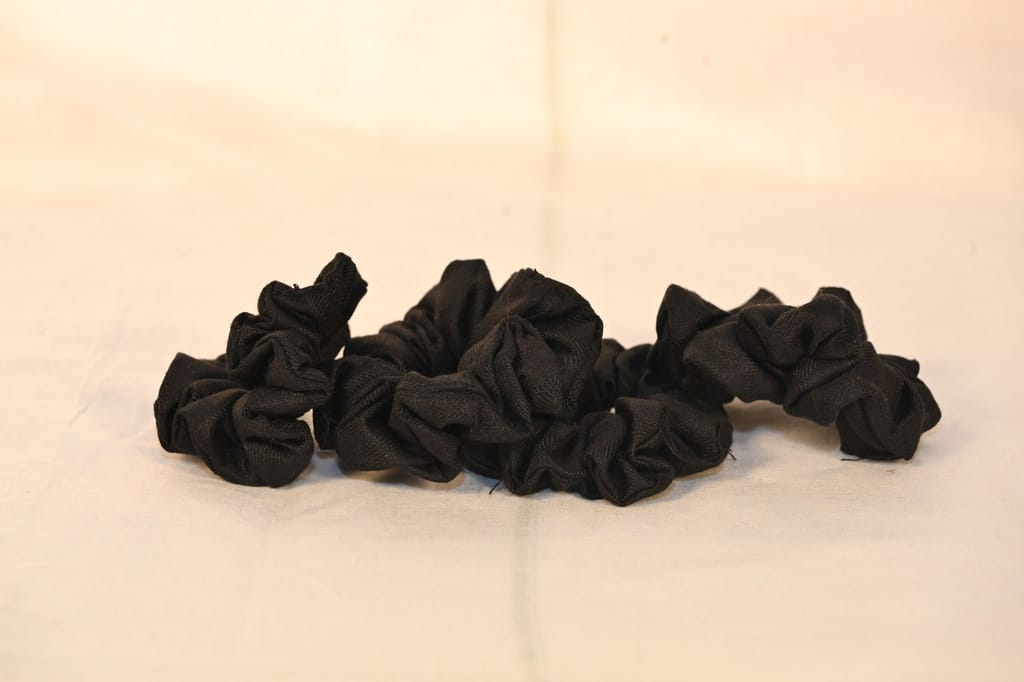 Black Basic Scrunchies 4-Pack view 2