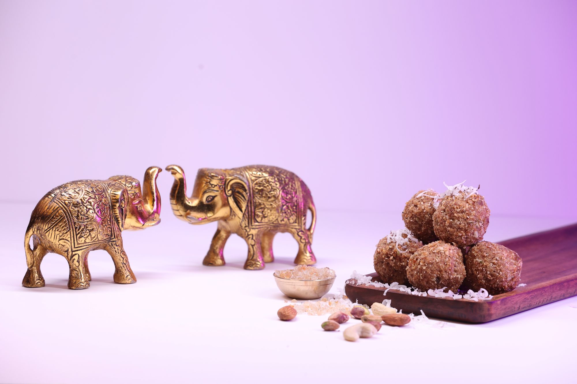 Desi Mitahara's 's Dink (Gond) Laddoo - Gond, Jaggery & Cow Ghee - Traditional Indian Sweet - Healthy, Nutritious Snack - 480g Pack - No Artificial Colours - Suitable for All Ages - Purely Home Made view 2