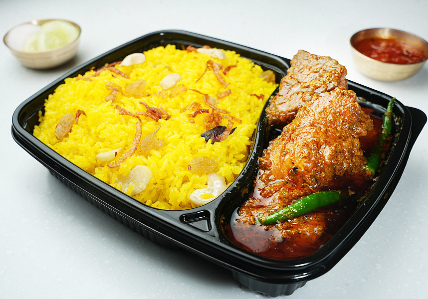 Basanti gobindo bhog pulao with chicken(2pc) kosha