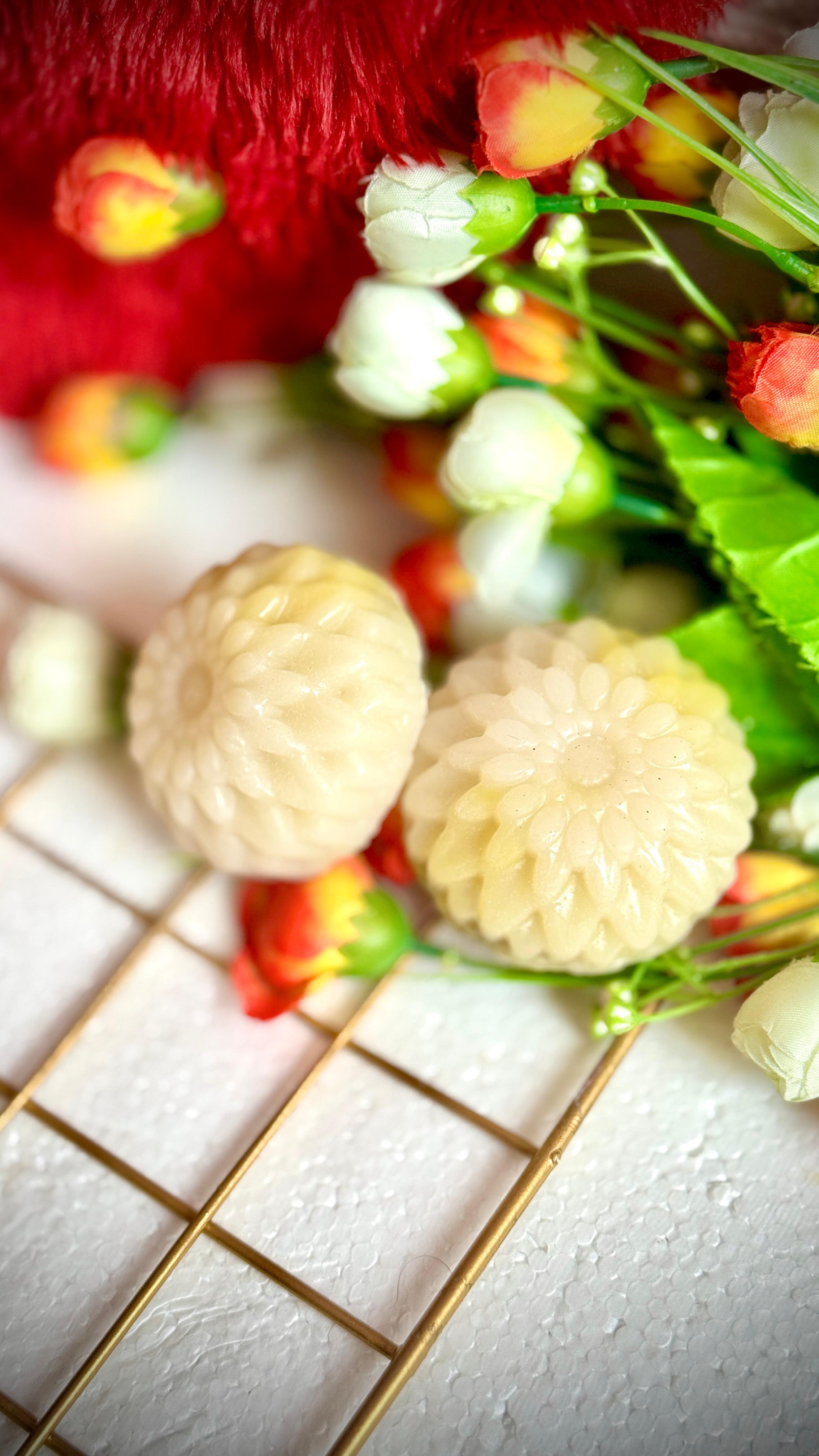 Skin Whitening Handmade Soaps (Goat Milk Soap ) Pack of 3 view 2