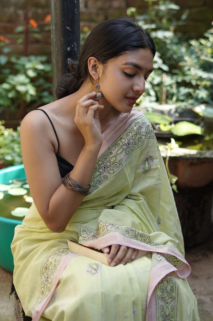 Sitara Phagun Kantha cotton saree - Phagun Gondhoraaj Kantha cotton saree view 2