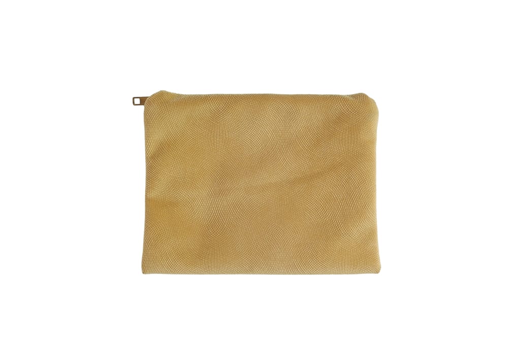 Small Pouch catlogue pieace view 2