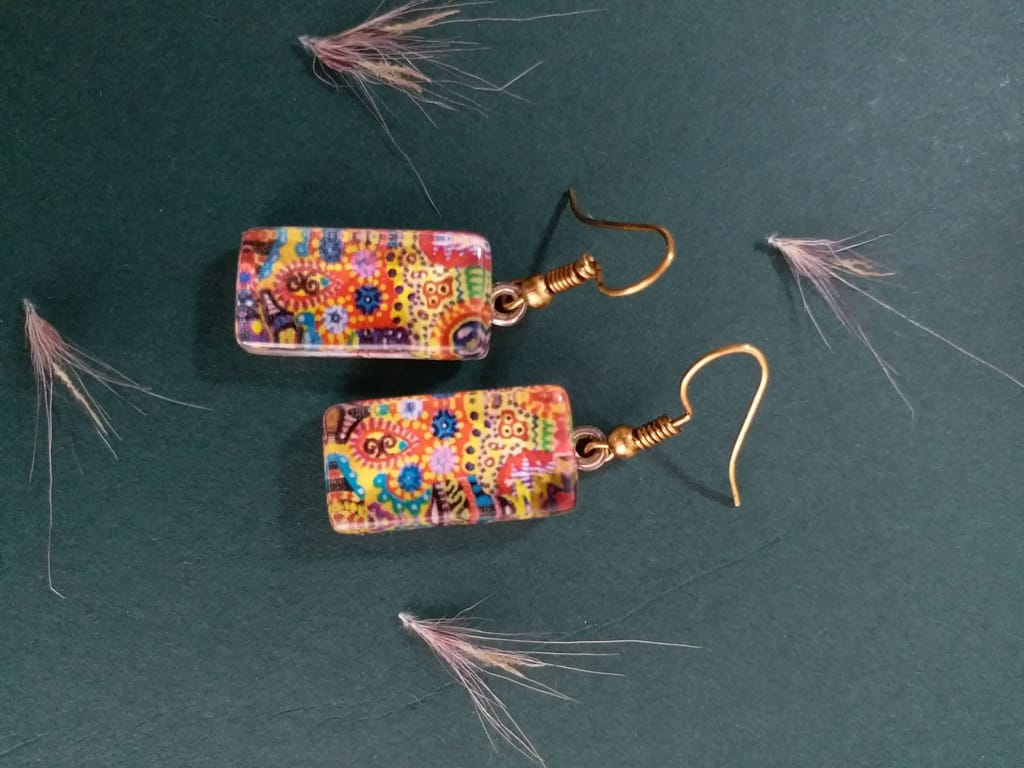 DREAMING RECTANGLE GLASS EARRINGS view 2