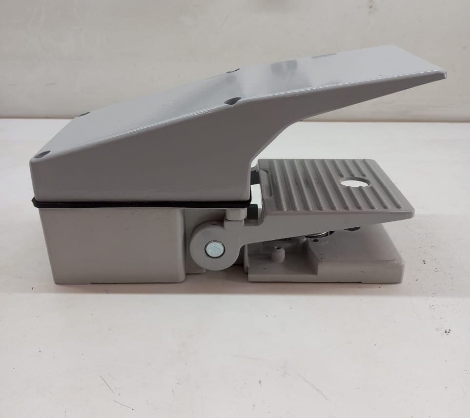 BRISK Foot Switch, BFS-10/X, 10A/500VAC view 2