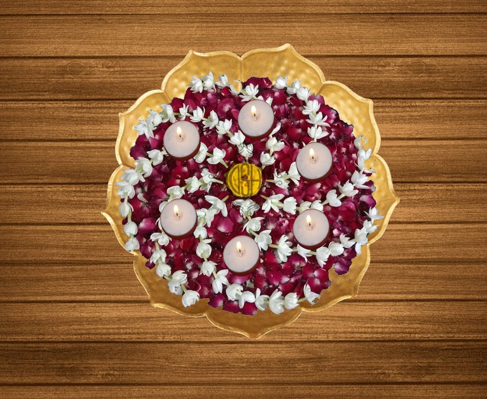 Urli Bowl Round Flower Border Designer Bowl for Flowers and Tea Light Candles Home, 14 Inches Urli (Large), Office and Table Decor Best Gifts for Diwali Decor, Gold view 2