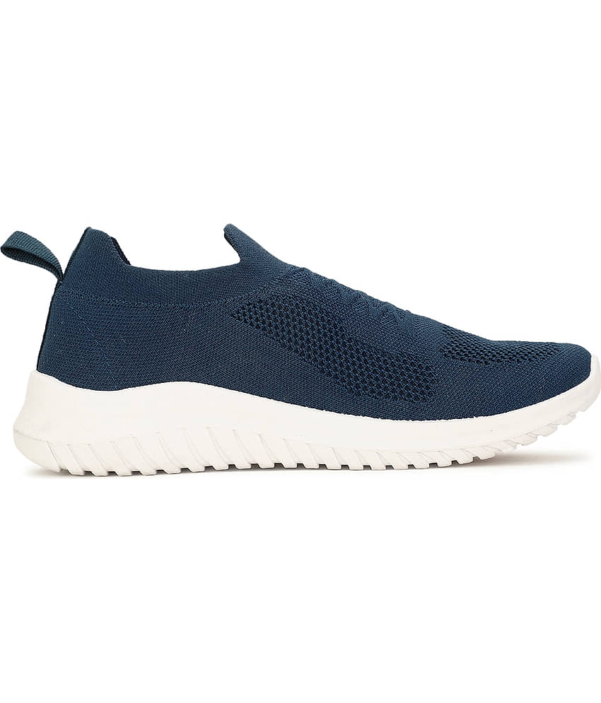 Bata Blue Men's Sports Running Shoes view 2