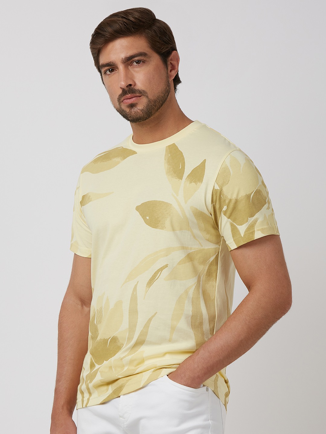 Light Yellow Leaf Print Slim Fit T-Shirt view 2