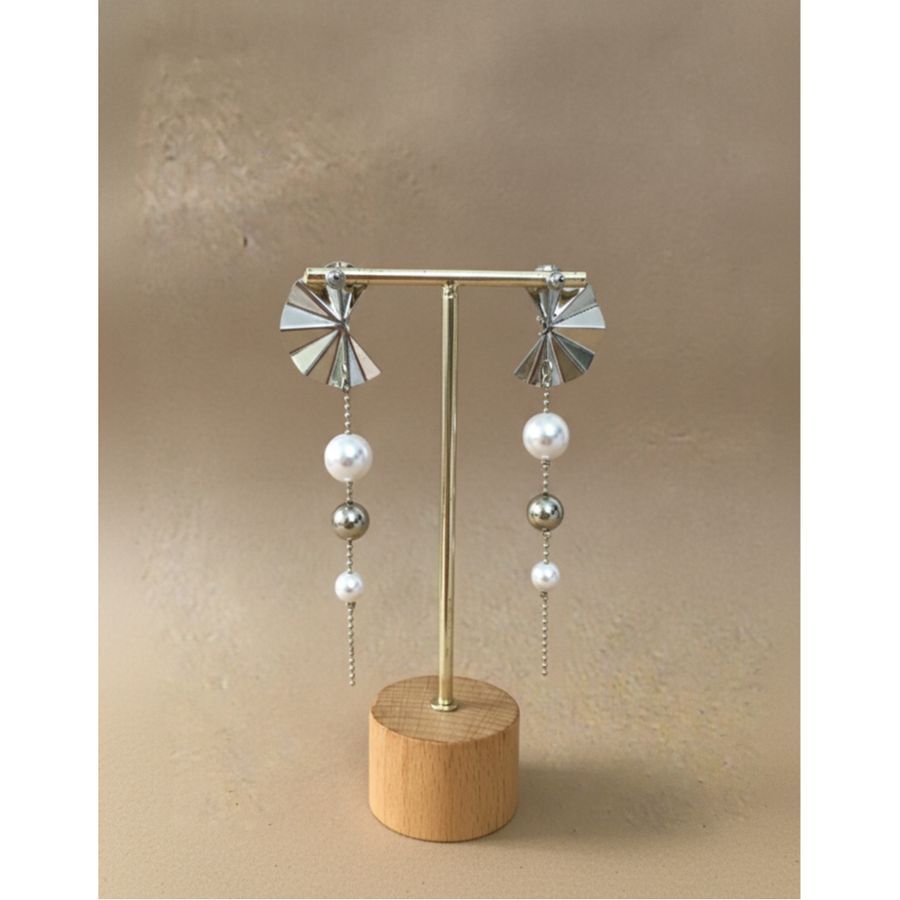 Earrings Fan Drop view 2