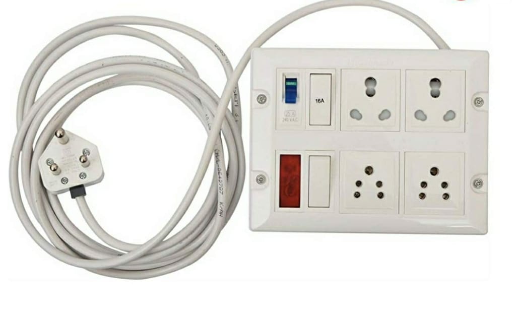 INDRICO? Heavy Duty Polycarbonate Power Strip Extension Box (White) with 4M Heavy Wire