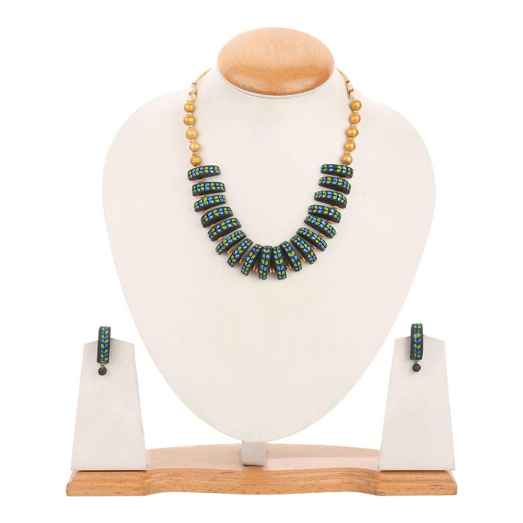 EKAM EK DELICATLY DESIGNED TERRACOTTA NECKLACE SET WITH EARRINGS FOR WOMEN AND GIRLS IN GREEN COLOUR view 2