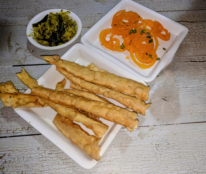 Breakfast combo (fafda + jalebi)