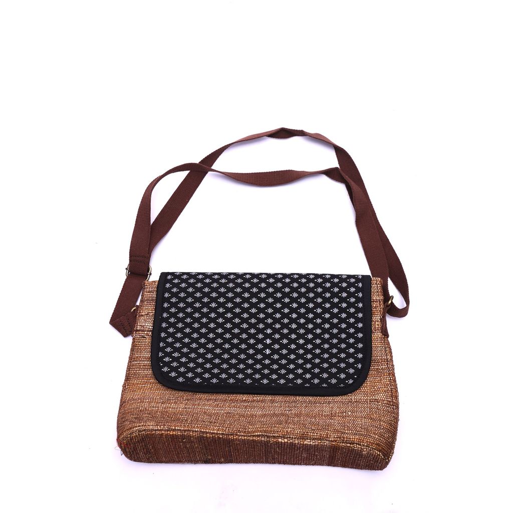 Banana Fiber Cross Body Bag D1 (1SGAUTLKA02356)