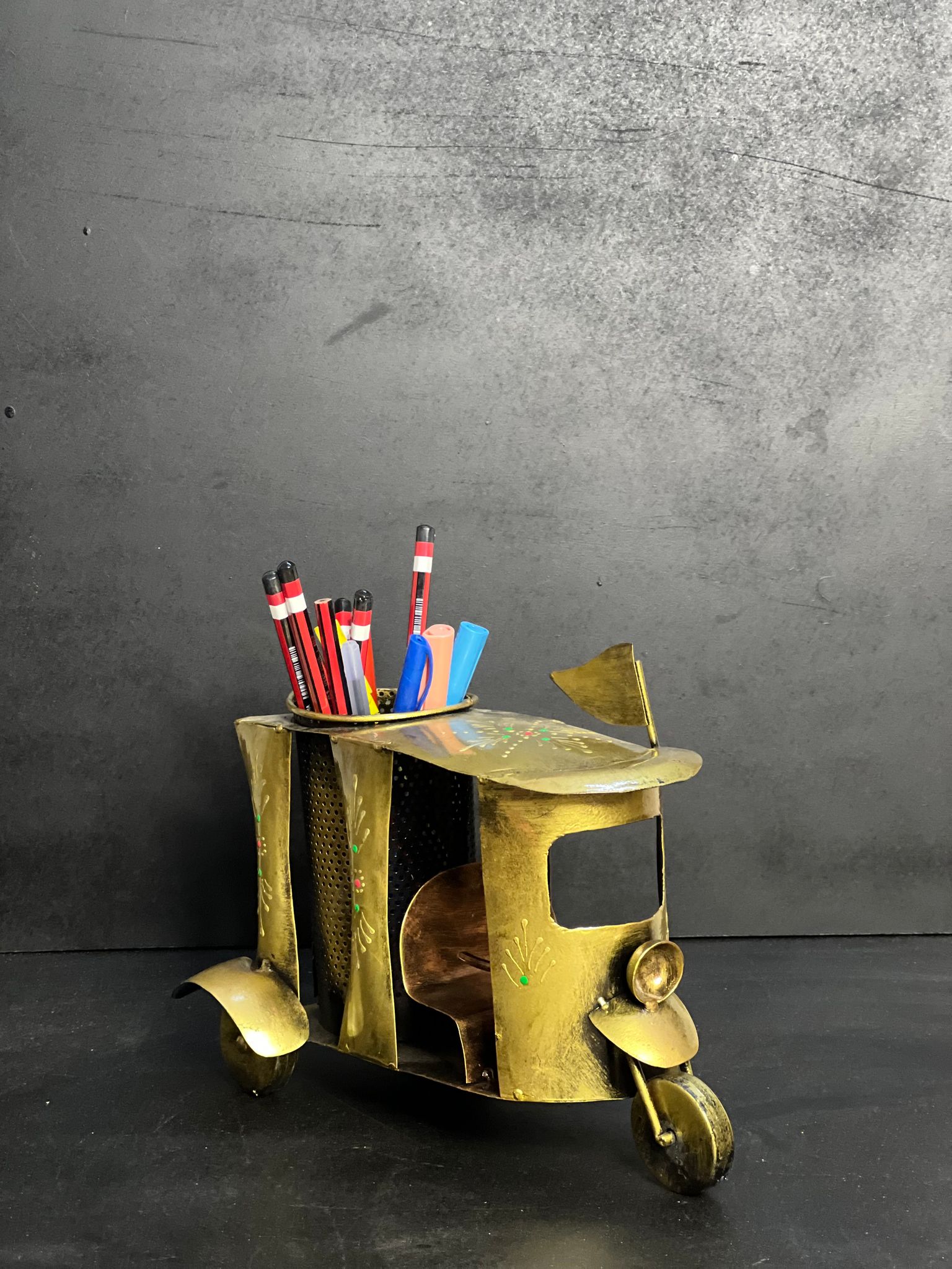 ANTIQUE TAXI PEN HOLDER GOLDEN POLISH DECORATIVE ITEM AND SHOWPIECES HOME DECOR / RESTAURANT DECOR/ OFFICE DECOR/ TABLE DECOR/DRAWING ROOM DECOR / GIFT ITEM view 2