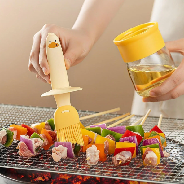 VillWin Yellow Plastic Oil Dispenser 200ml with Silicone Basting Brush ( Set of 1 ) view 2