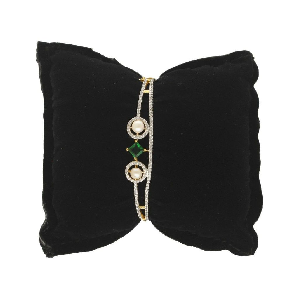 Sri Jagdamba Pearls Imperial Radiance Pearl Bracelet For Women Girls view 2