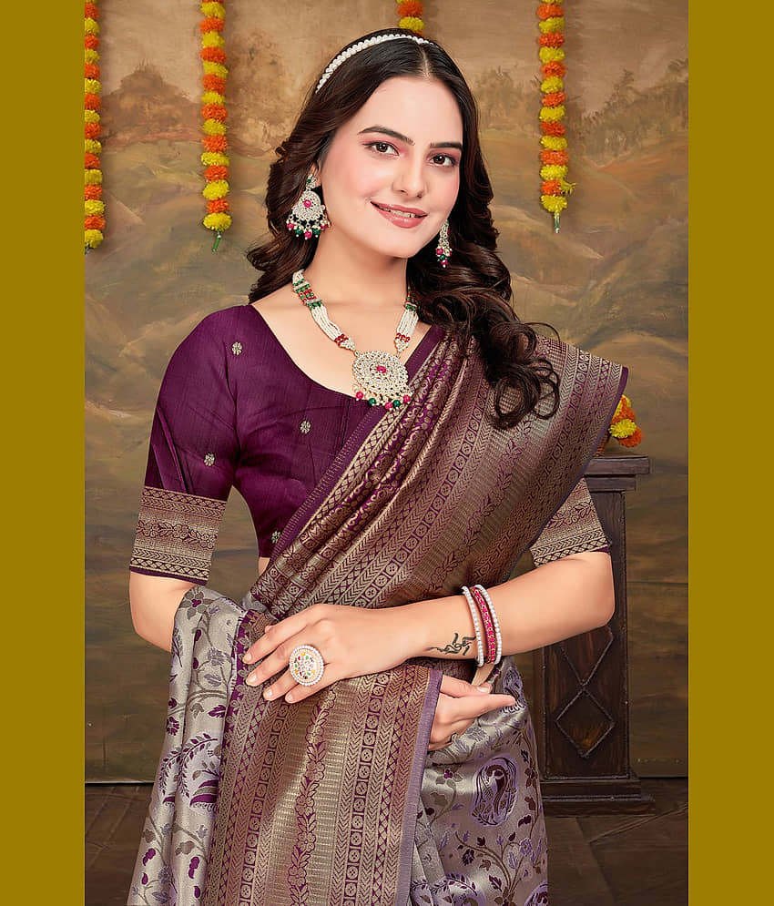 Om Shantam Sarees Kanjivaram Silk Woven Saree With Unstitched Blouse Piece ( Lavender ) view 2