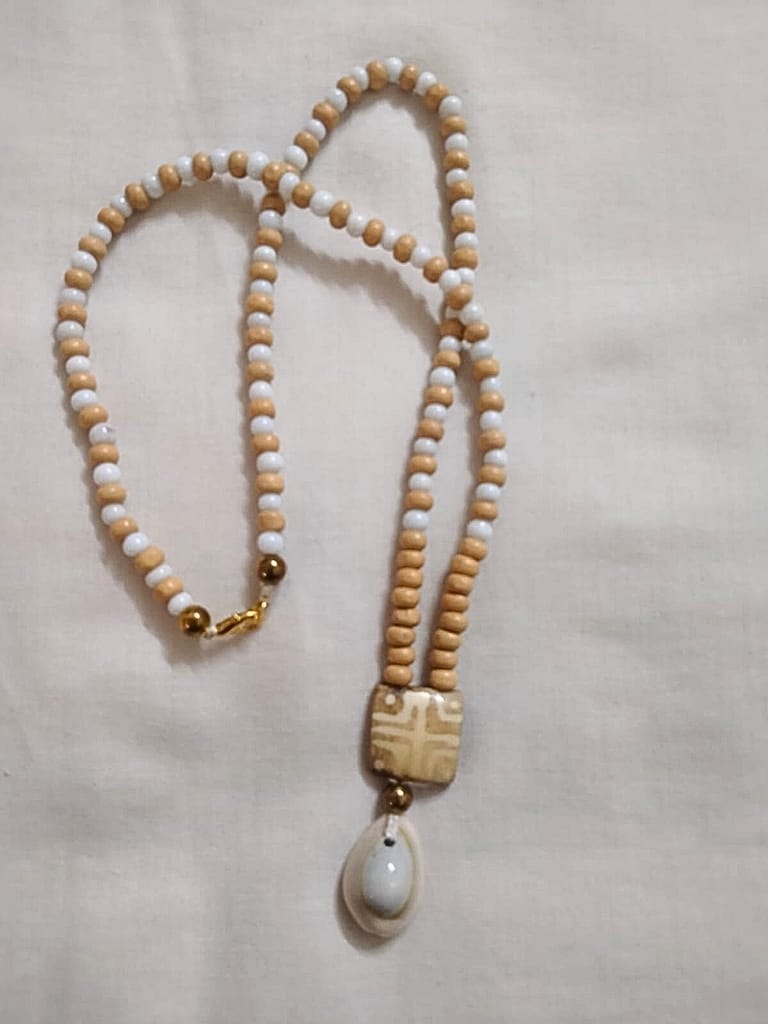 Vintage Handmade Shell Necklace-(NL-06) view 2