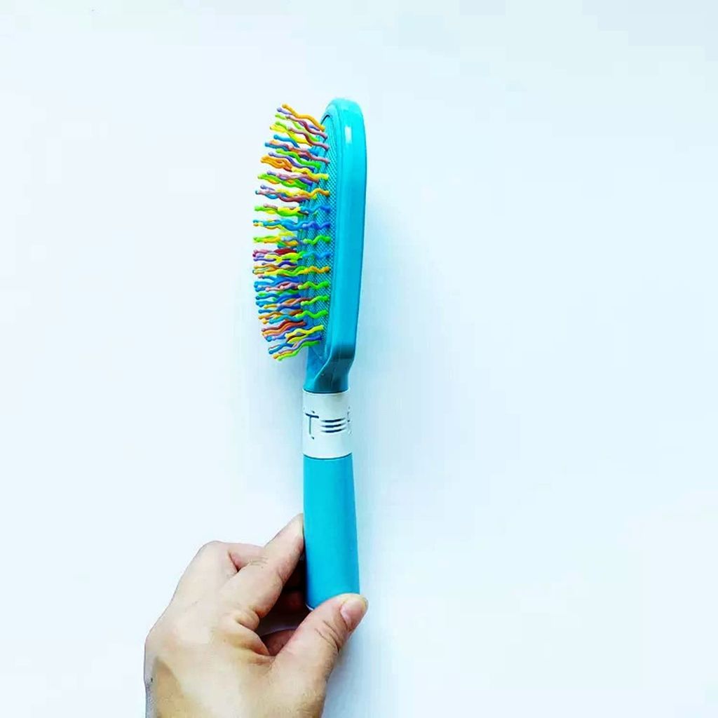 Q D Paddle Hair Brush Comb Hair Blow Drying Detangle Smoothening Adding volume women view 2