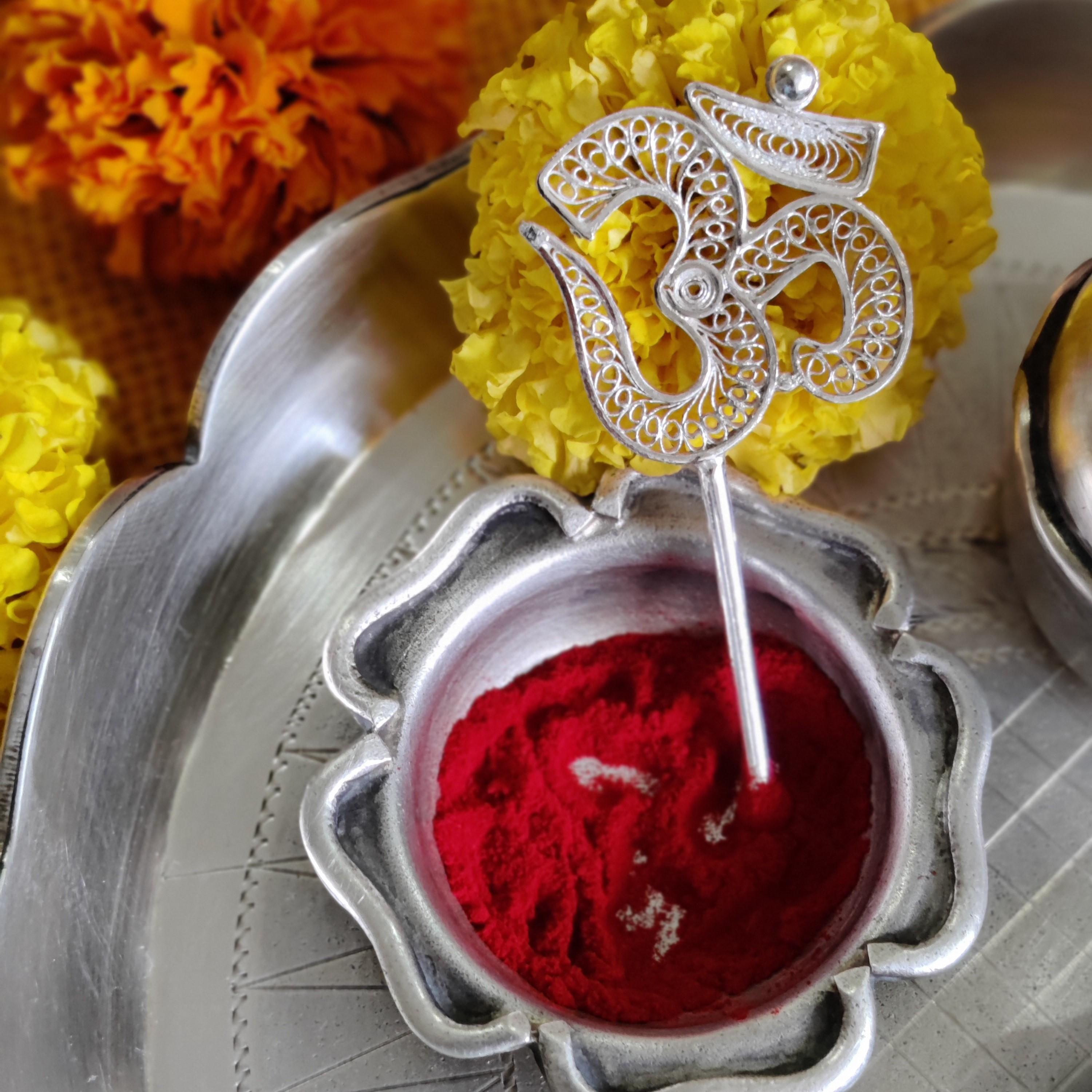 AUSPICIOUS OM FILIGREE TILAK STICK view 2