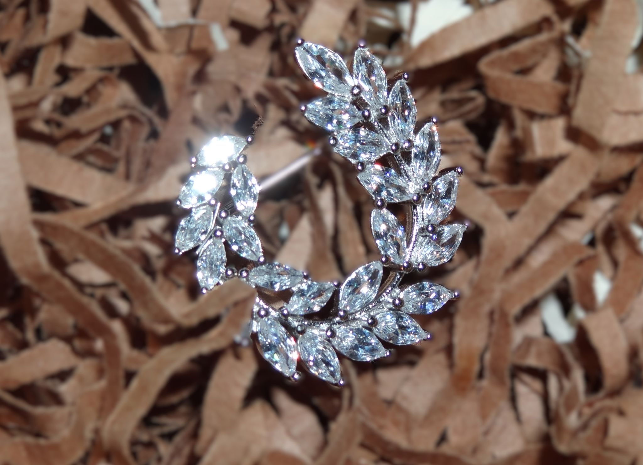 Leafy Diamond Brooch view 2