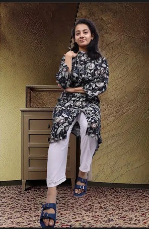 PickCell Printed Large Size Kurti view 2