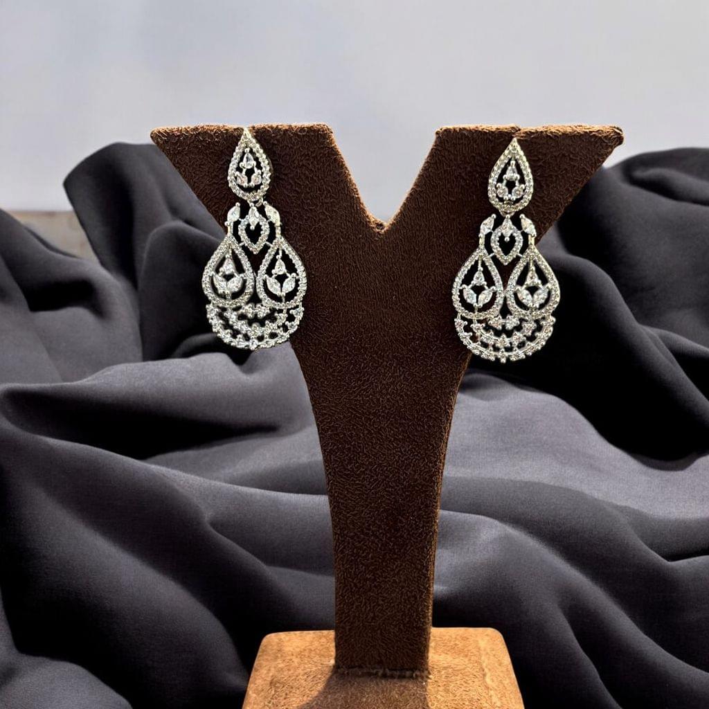 Royal Radiance - Majestic Bride By Dia Art Jewels view 2