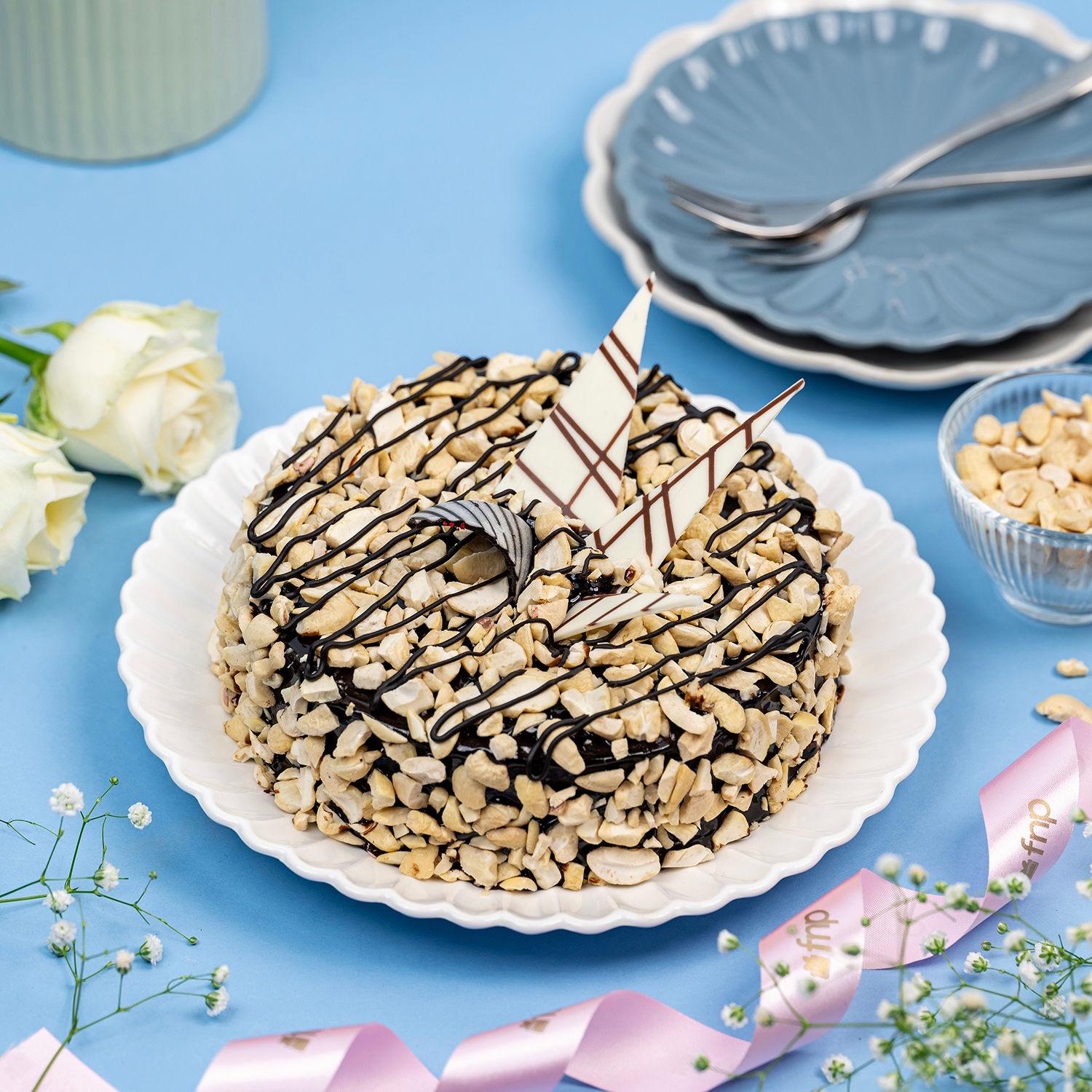 Crunchy Choco Cake Half Kg view 2