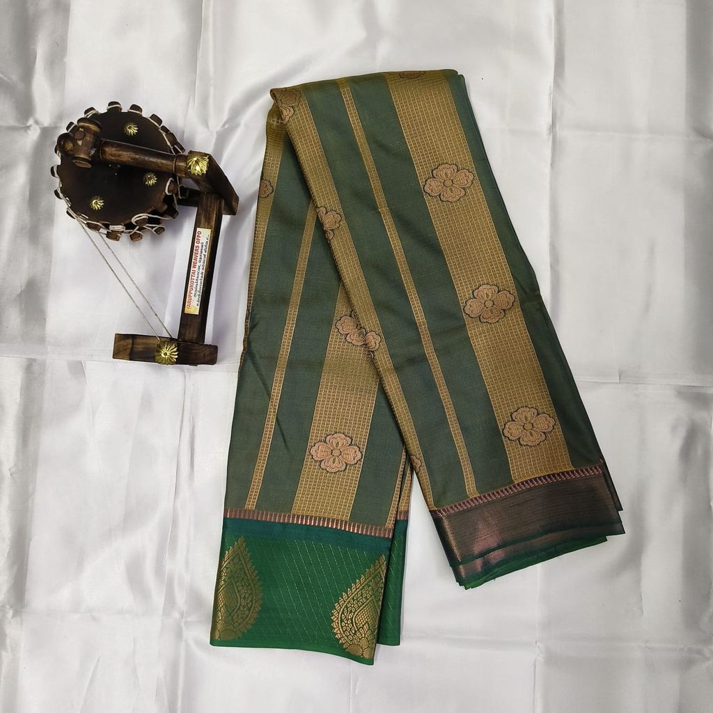 Silk Cotton Saree with Blouse view 2