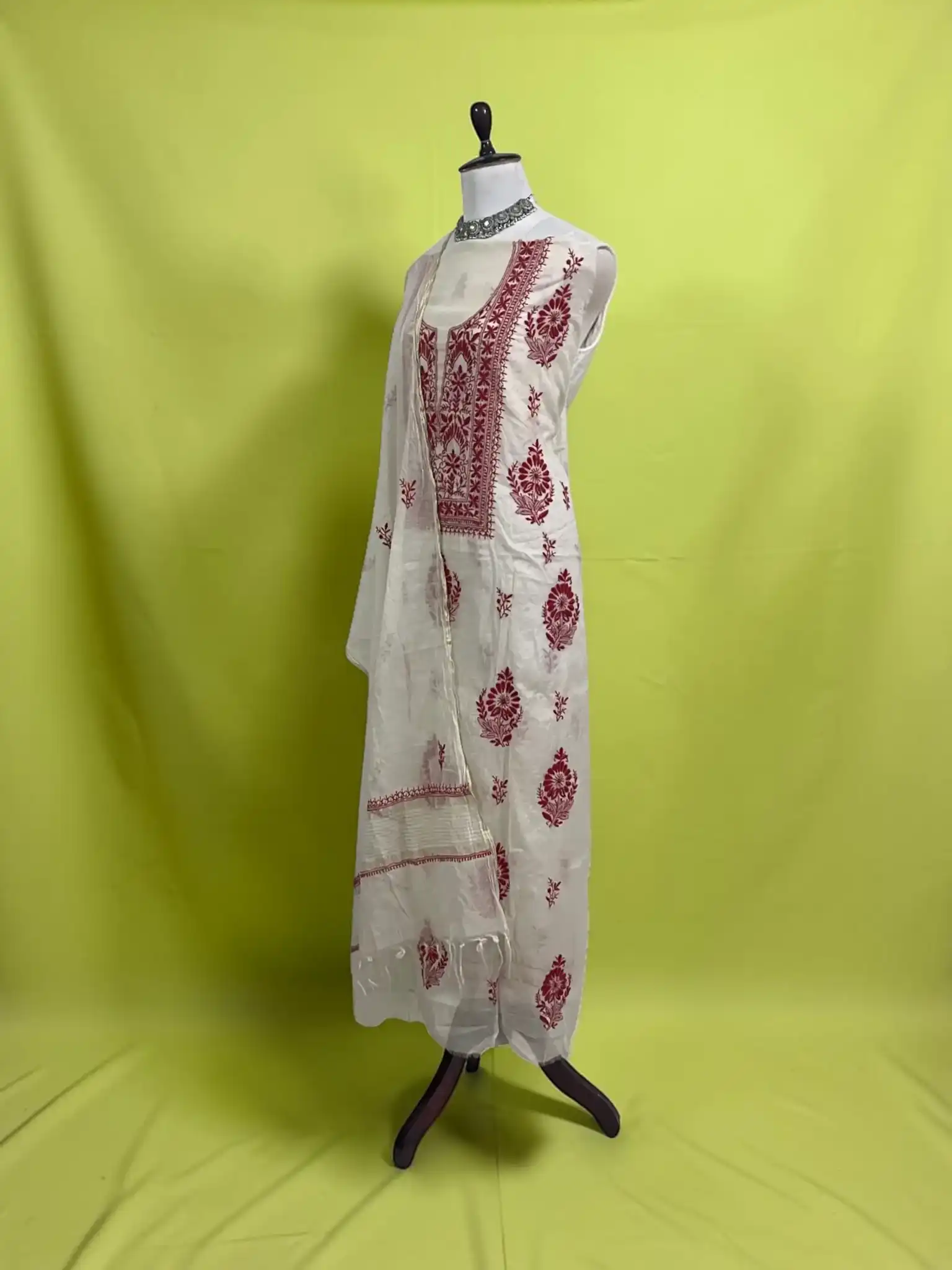 Hand-Embroidered Lucknow Chikankari Mul Cotton Unstitched Dress Material view 2