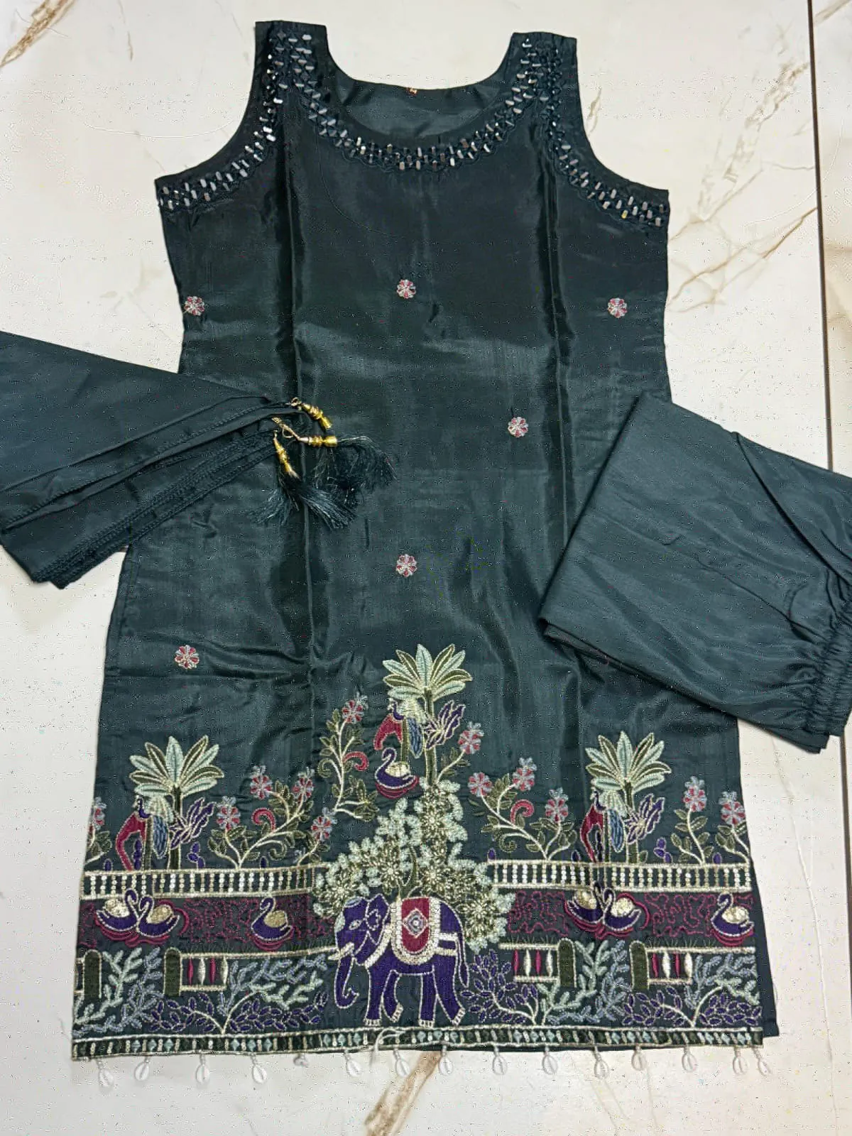 Super Hit Designer 3pc view 2