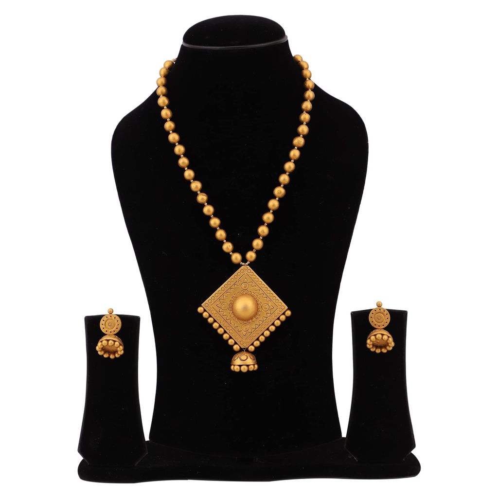 Le bijouxistic EKAM EK TERRACOTTA SET WITH EARRINGS IN GOLD COLOUR WITH TRADITIONAL SOUTH INDIAN MOTIVE view 2