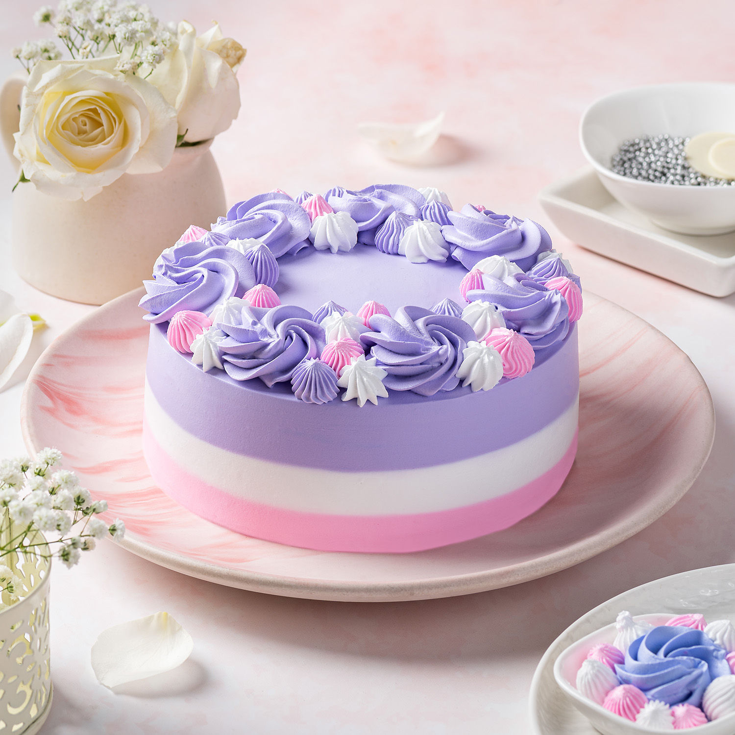 Rose Paradise Chocolate Cake Half Kg view 2