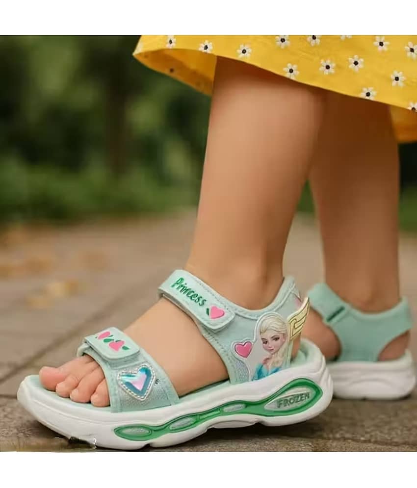 GIRLSANDAL view 2