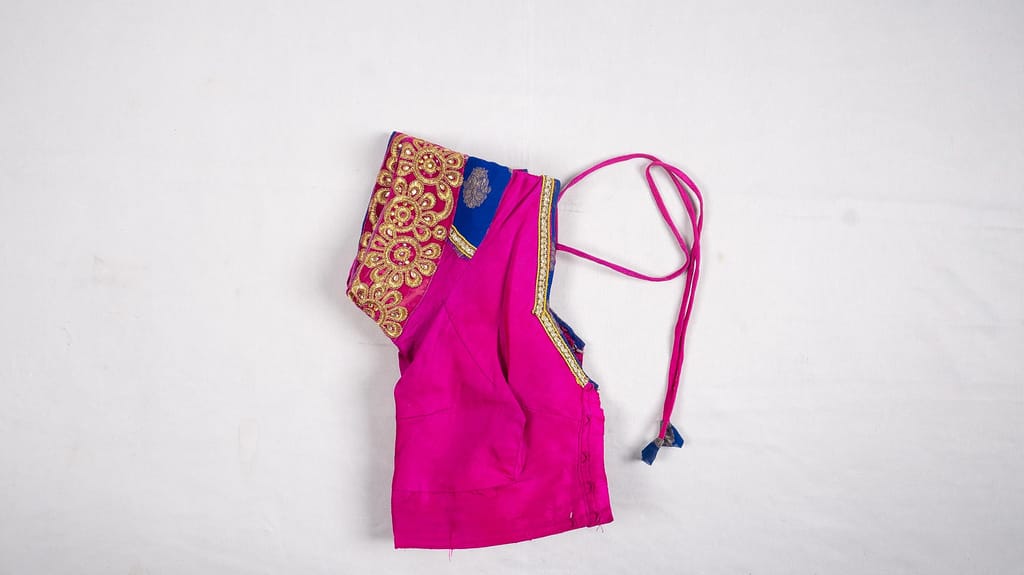 Women's Ethnic Wear Pink Cotton Silk Saree Blouse With Embroidery Work view 2