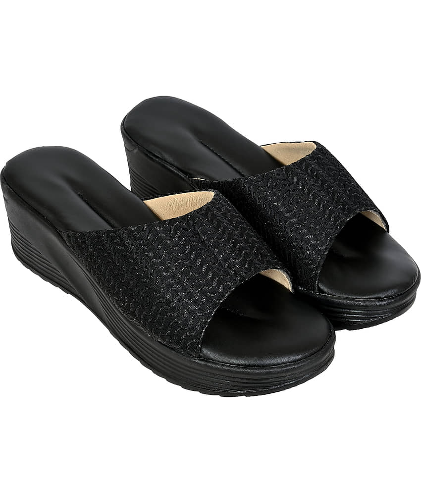 Altek Black Women's Slip On Heels view 2