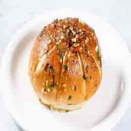 Korean cheese garlic bun