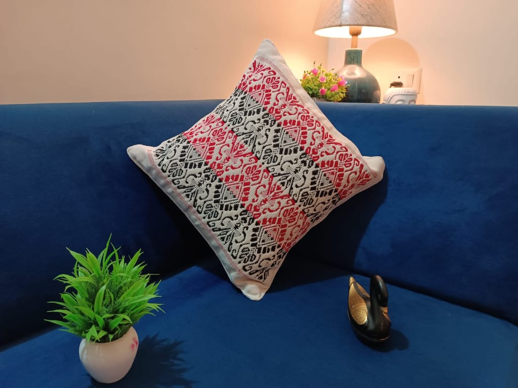 Luxury Hand Embroidered Decorative Throw Pillow Cover With Insert view 2